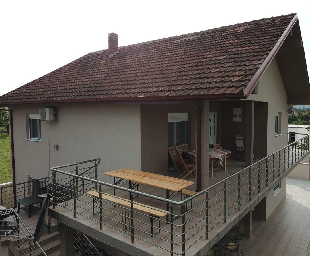 Eko Apartmani Krackovic Golubovci 外观 照片