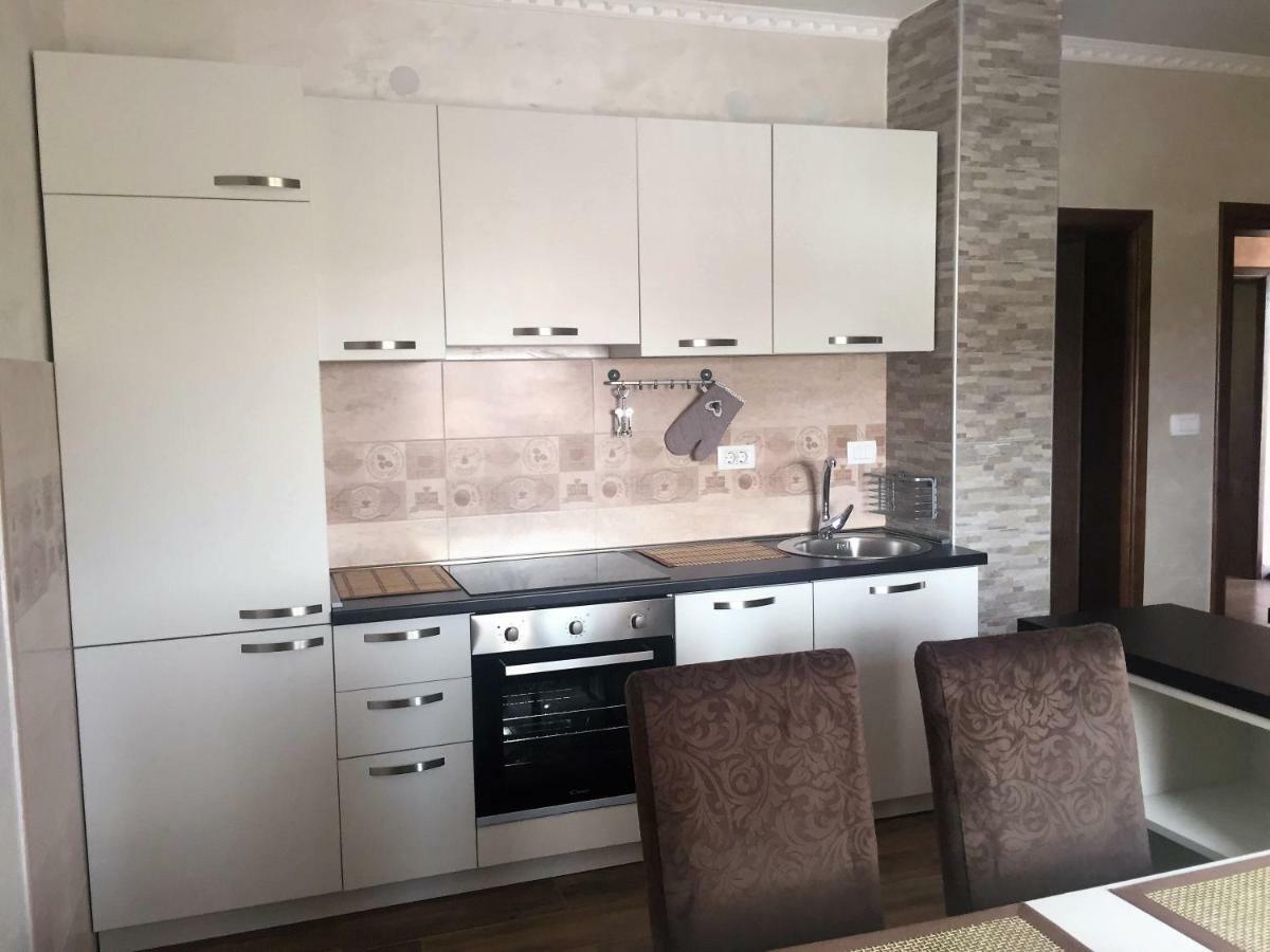 Eko Apartmani Krackovic Golubovci 外观 照片