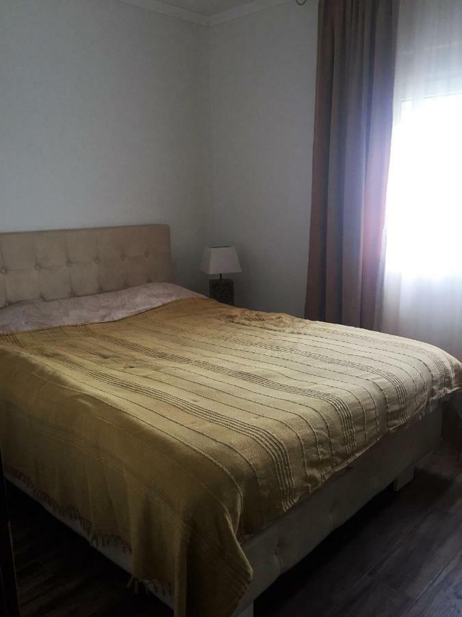 Eko Apartmani Krackovic Golubovci 外观 照片